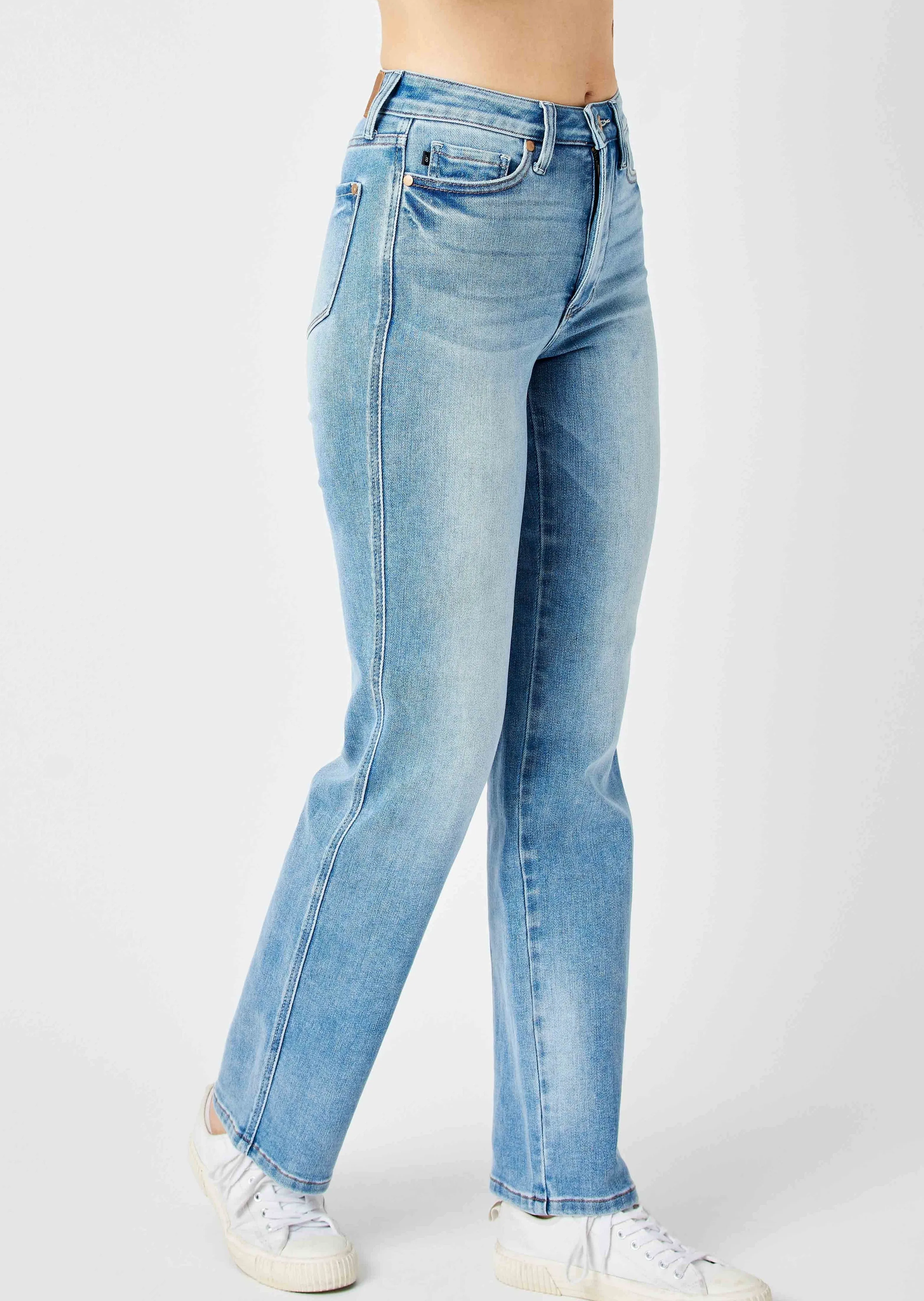 Judy Blue Medium Wash Straight Jeans